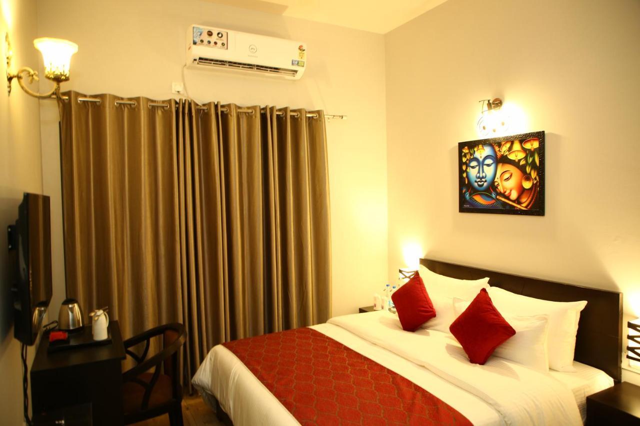 Anandam Clarks Inn Suites Вриндавана Экстерьер фото
