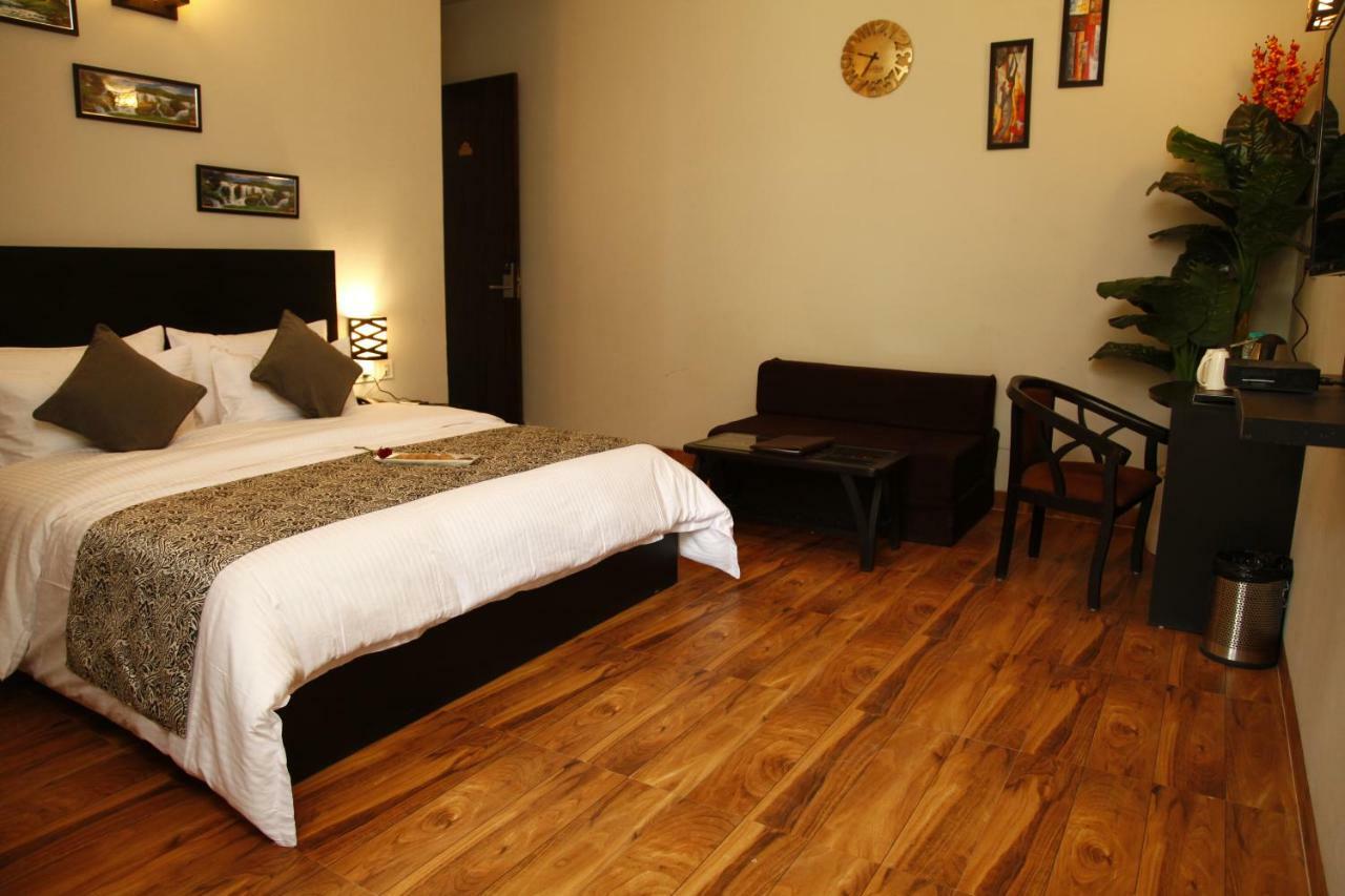 Anandam Clarks Inn Suites Вриндавана Экстерьер фото