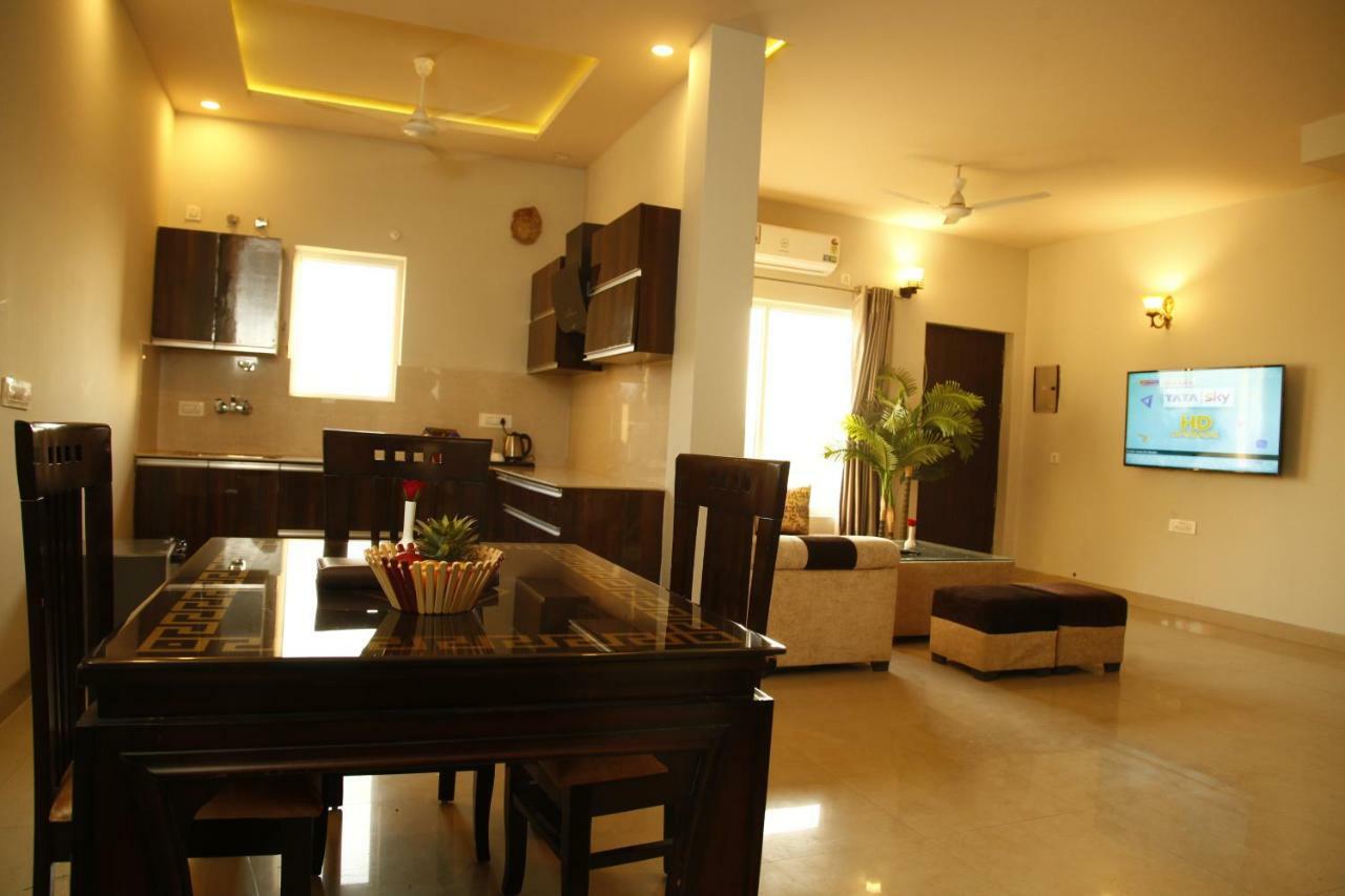 Anandam Clarks Inn Suites Вриндавана Экстерьер фото
